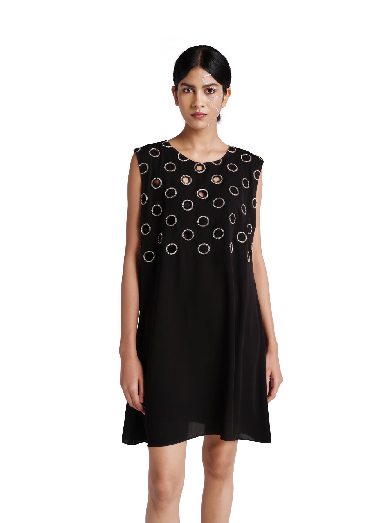 Black ring dress